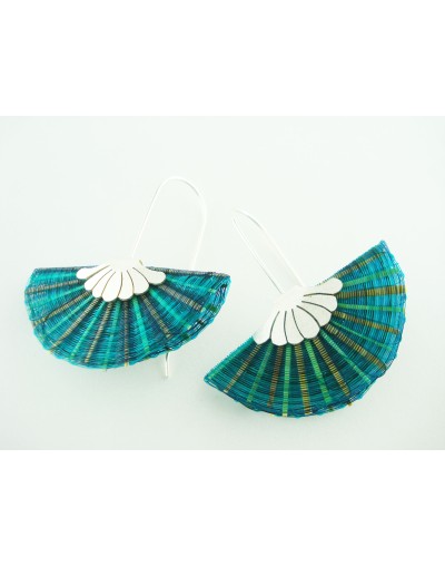 Aretes media luna