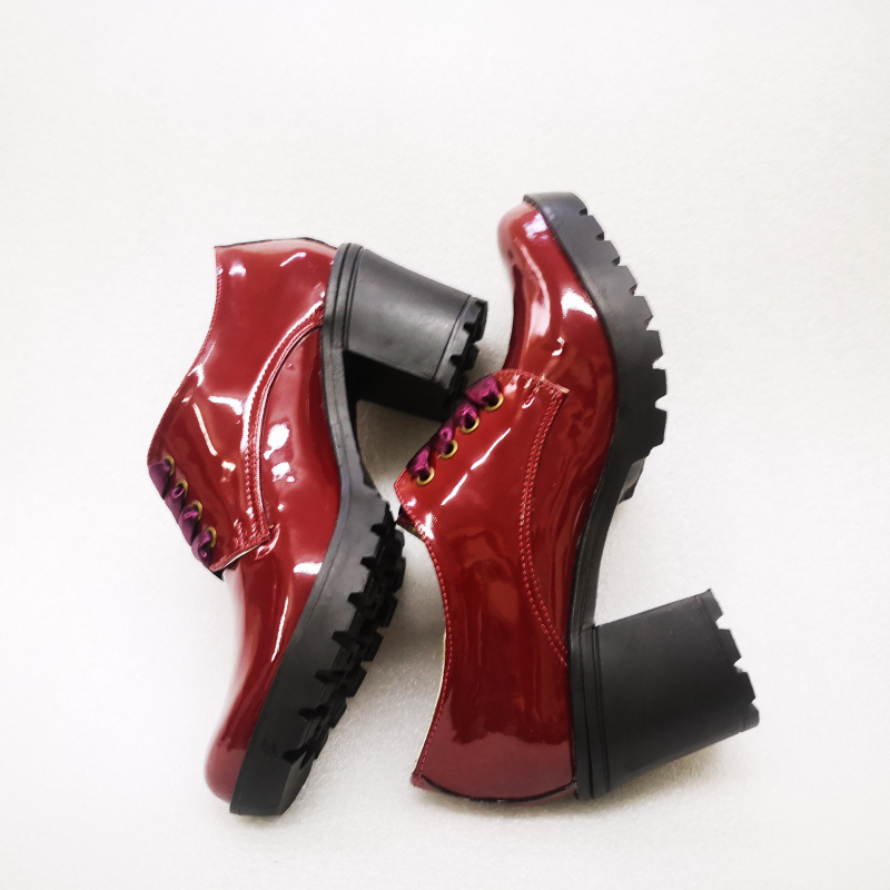 Zapatos de tacón ancho de moda para mujer