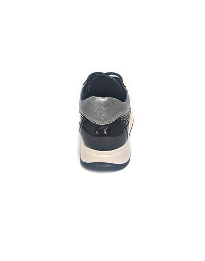 Tenis charol