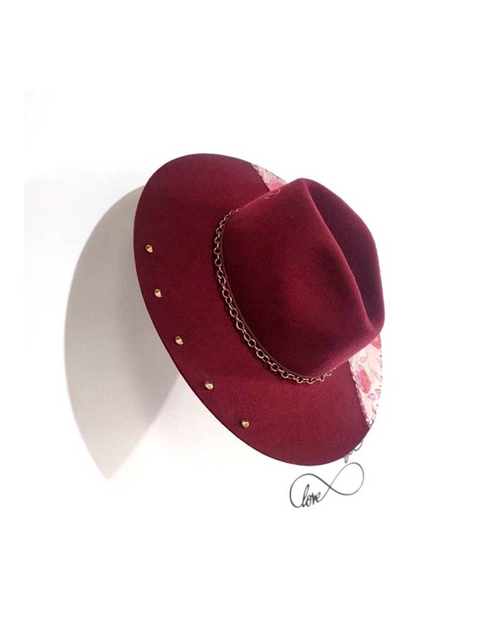 Sombrero privilegio fieltro vino alma libre 