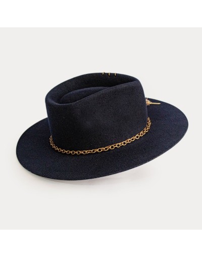 Sombrero privilegio fieltro azul con cadena bronce y costuras