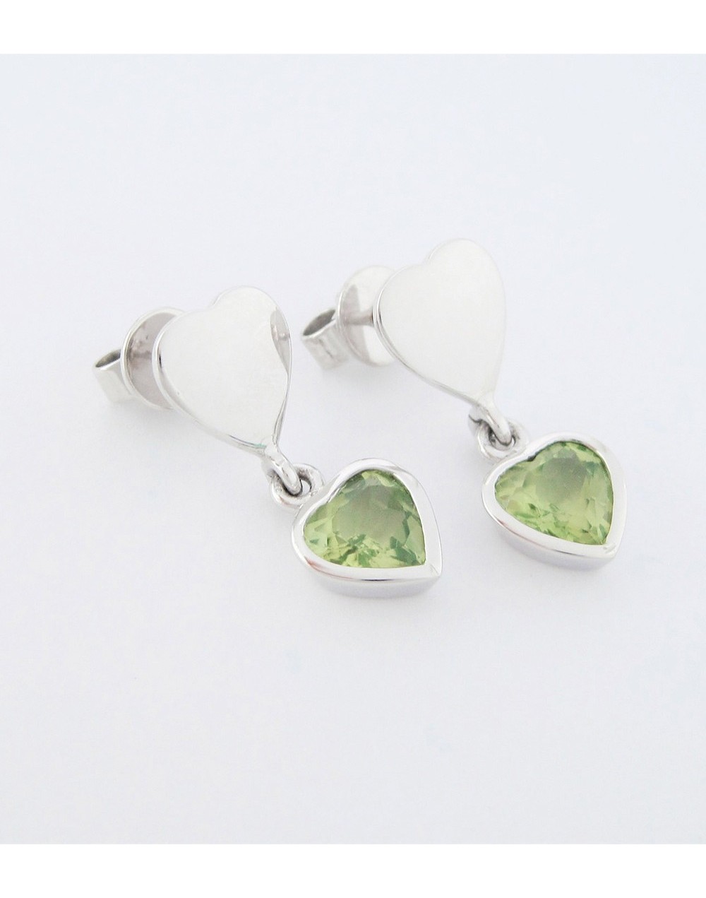 Pendientes en Plata ley 950 con Peridoto