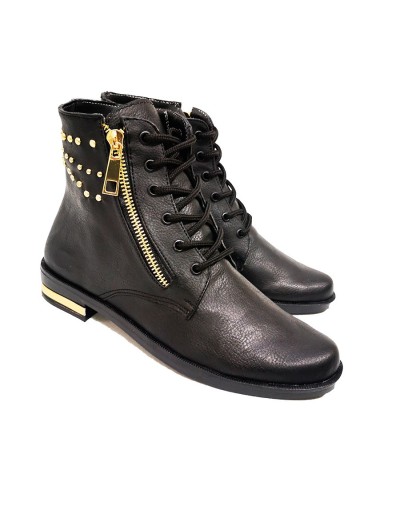Botines negros con taches para mujer