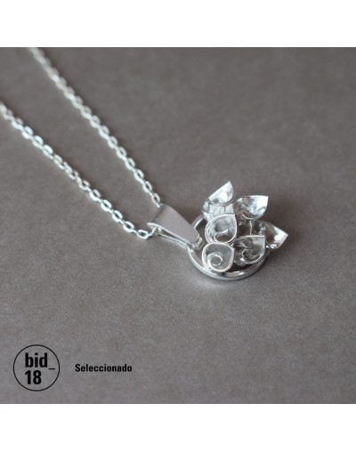 Collar mini racimos flores de origami
