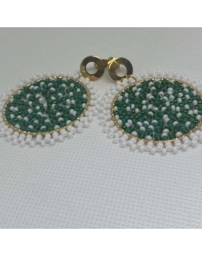 Pendientes circulares tejidos