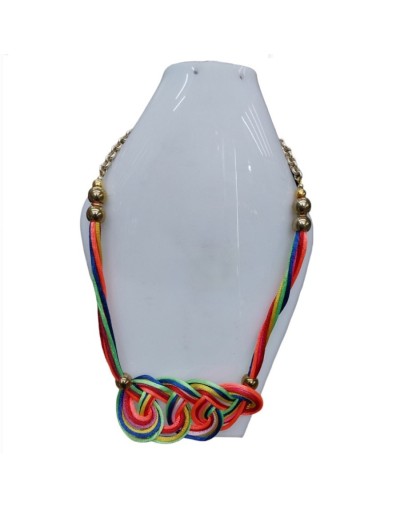 Collar nudos
