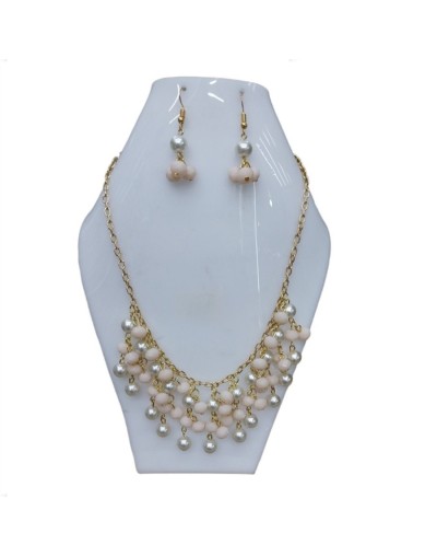 Collar elegance