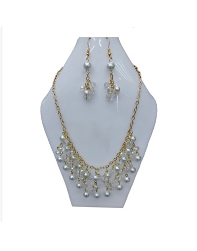 Collar elegance