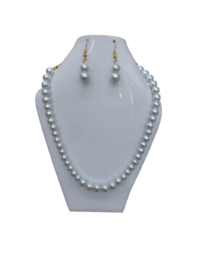 Collar en perlas blanco