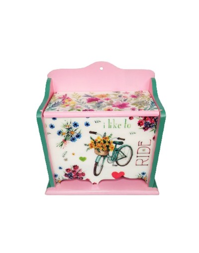 Dispensador bici en jardín
