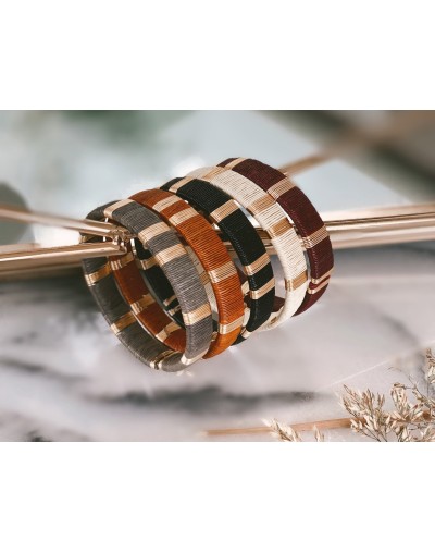 JUACA UN BRAZALETE