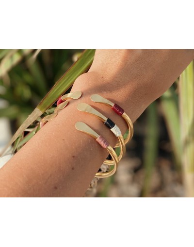 JUACA DORADO UN BRAZALETE