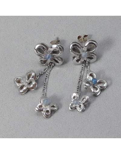 Aretes mariposas volando