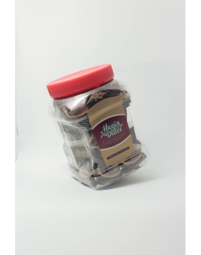 Tarro por 30 unidades Ciruelas pasas con arequipe y chocolate