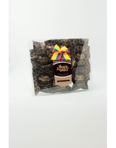 Caja por 12 Ciruelas pasas con arequipe de café y chocolate