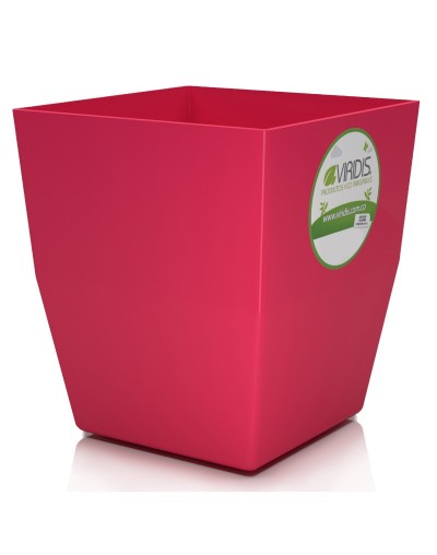 Matera Magenta small Elaborada en plástico 100% Reciclado