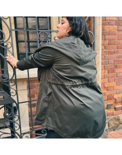 Chaqueta con capota tallas grandes