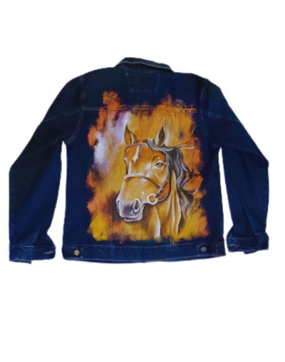 Chaqueta pintada a mano pegaso