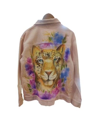 Chaqueta pintada a mano leopardo rosado