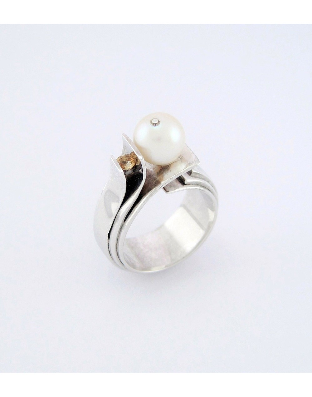 Anillo En Plata Ley 950 Con Perla Natural De Cultivo