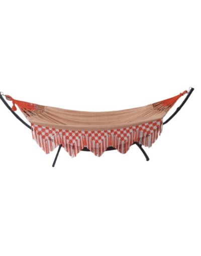 Hamaca con terminados en macramé en punta