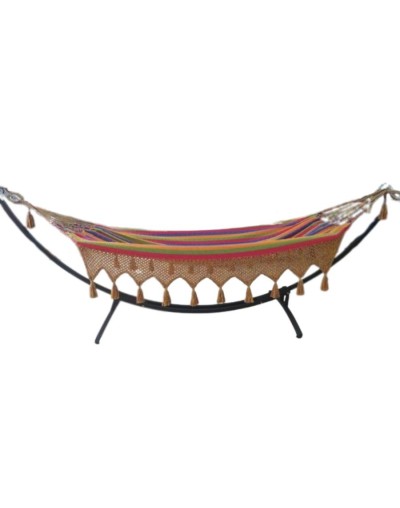 Hamaca con terminados en macramé en punta