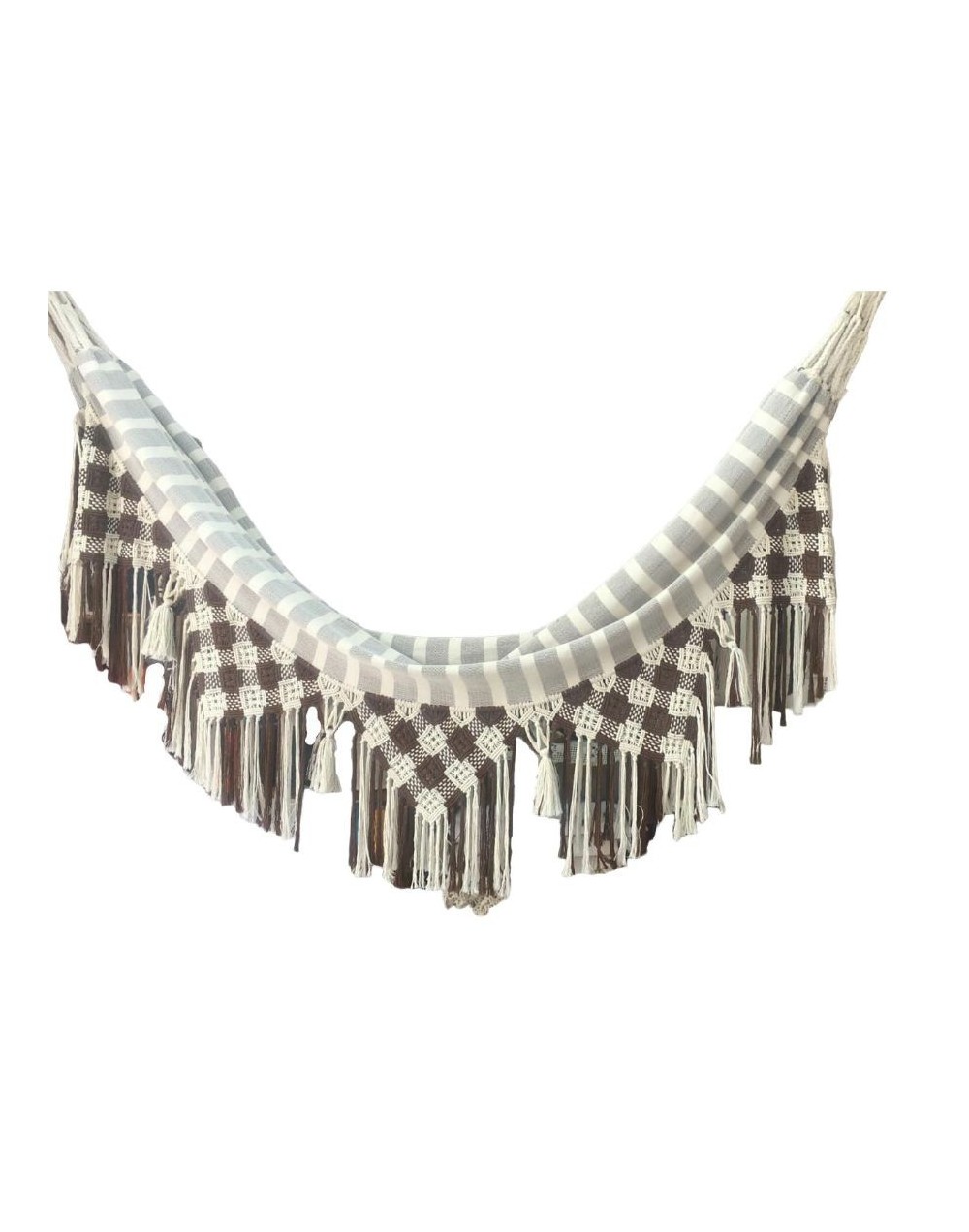 Hamaca con terminados en macramé