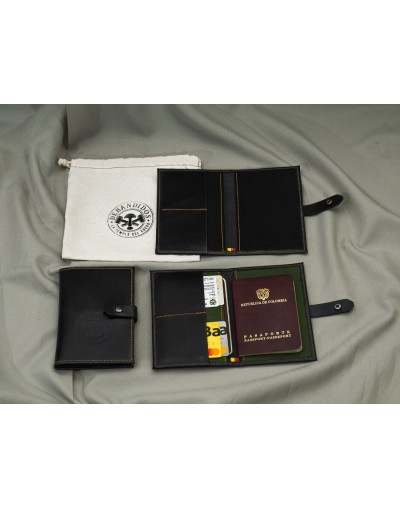 Porta pasaporte 