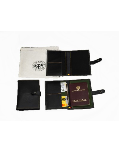 Porta pasaporte 