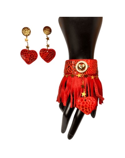 Pulsera roja de cuero con aretes
