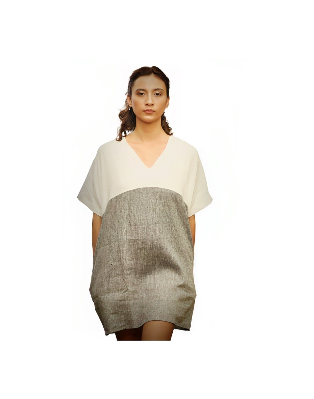 Vestido en cañamo gris y blanco con bolsillos