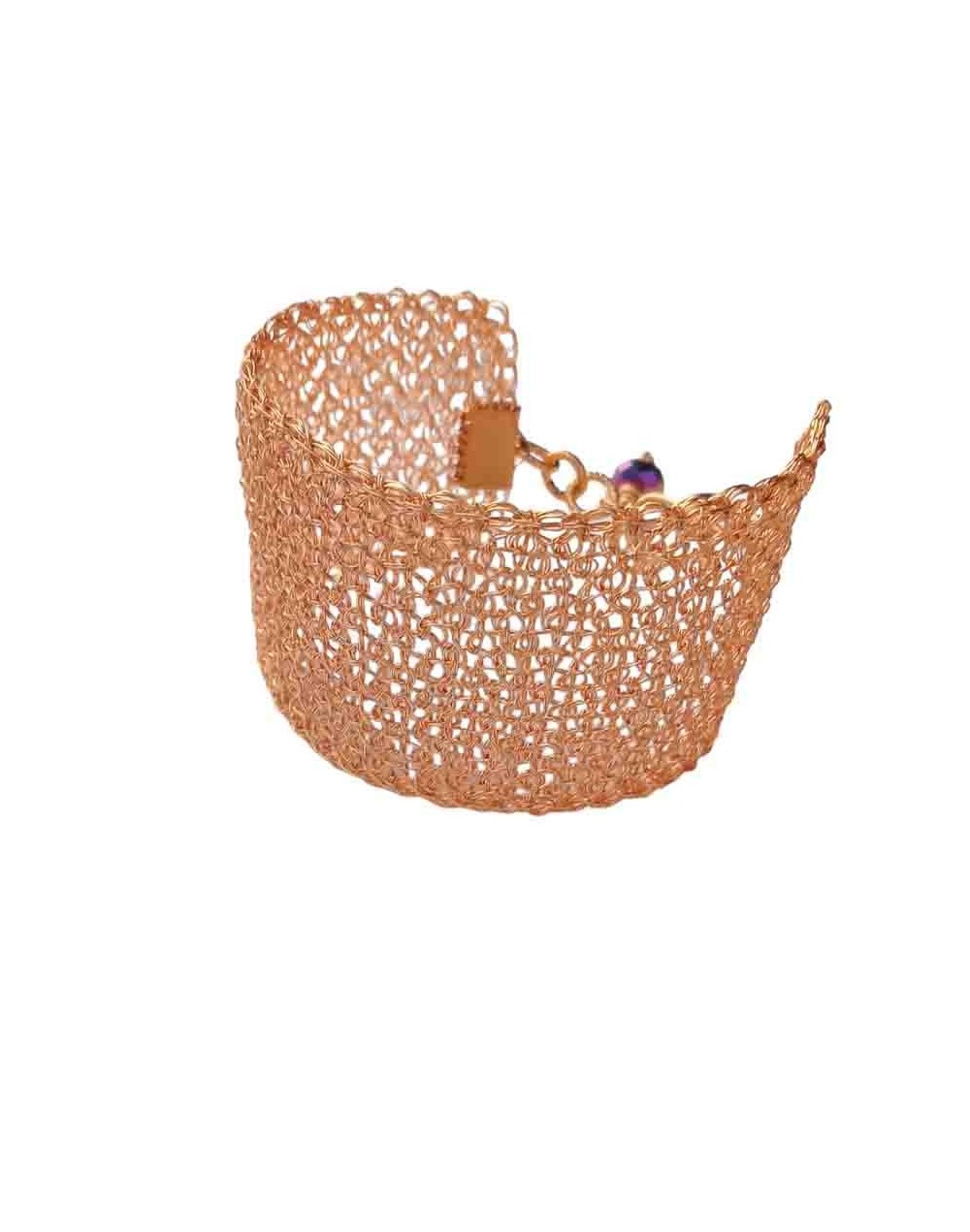 Pulcera tejida a crochet .