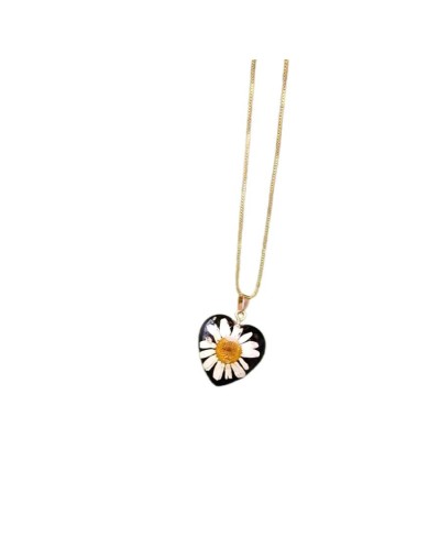 Collar flor margarita.