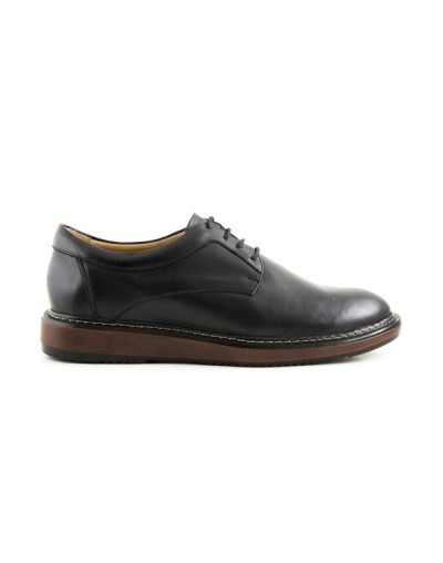 Zapato de amarrar caprino negro