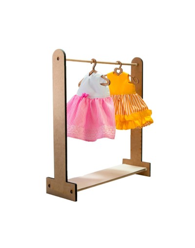 Ropero con vestidos