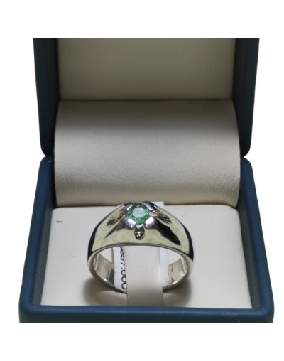 Anillo en plata925 con esmeralda b