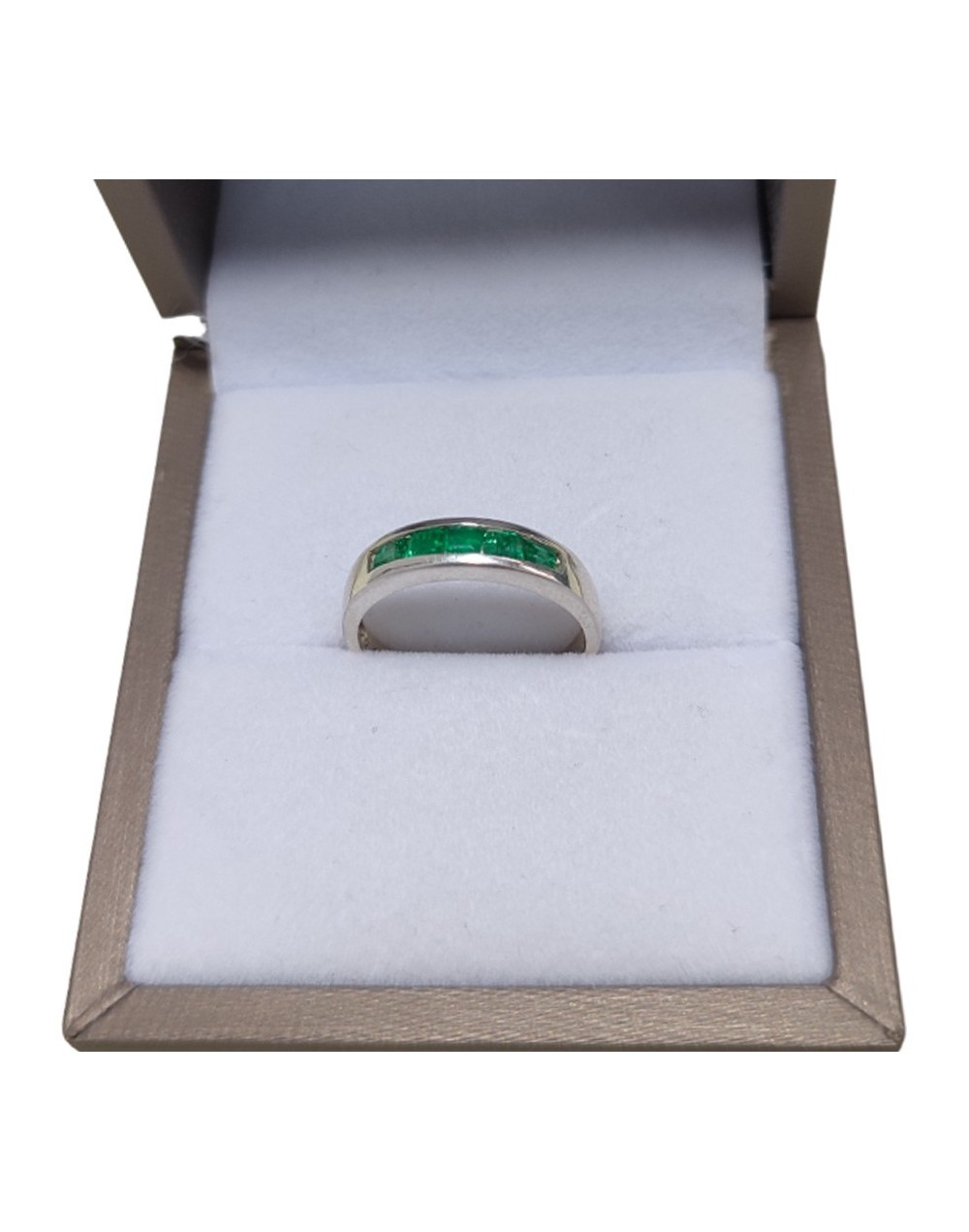 Anillo en plata925 con esmeralda banda