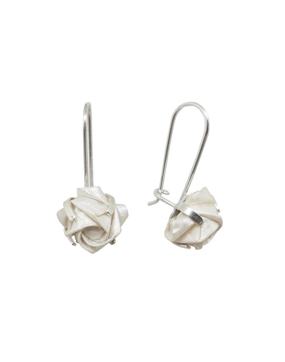 Arete rosa pequeña