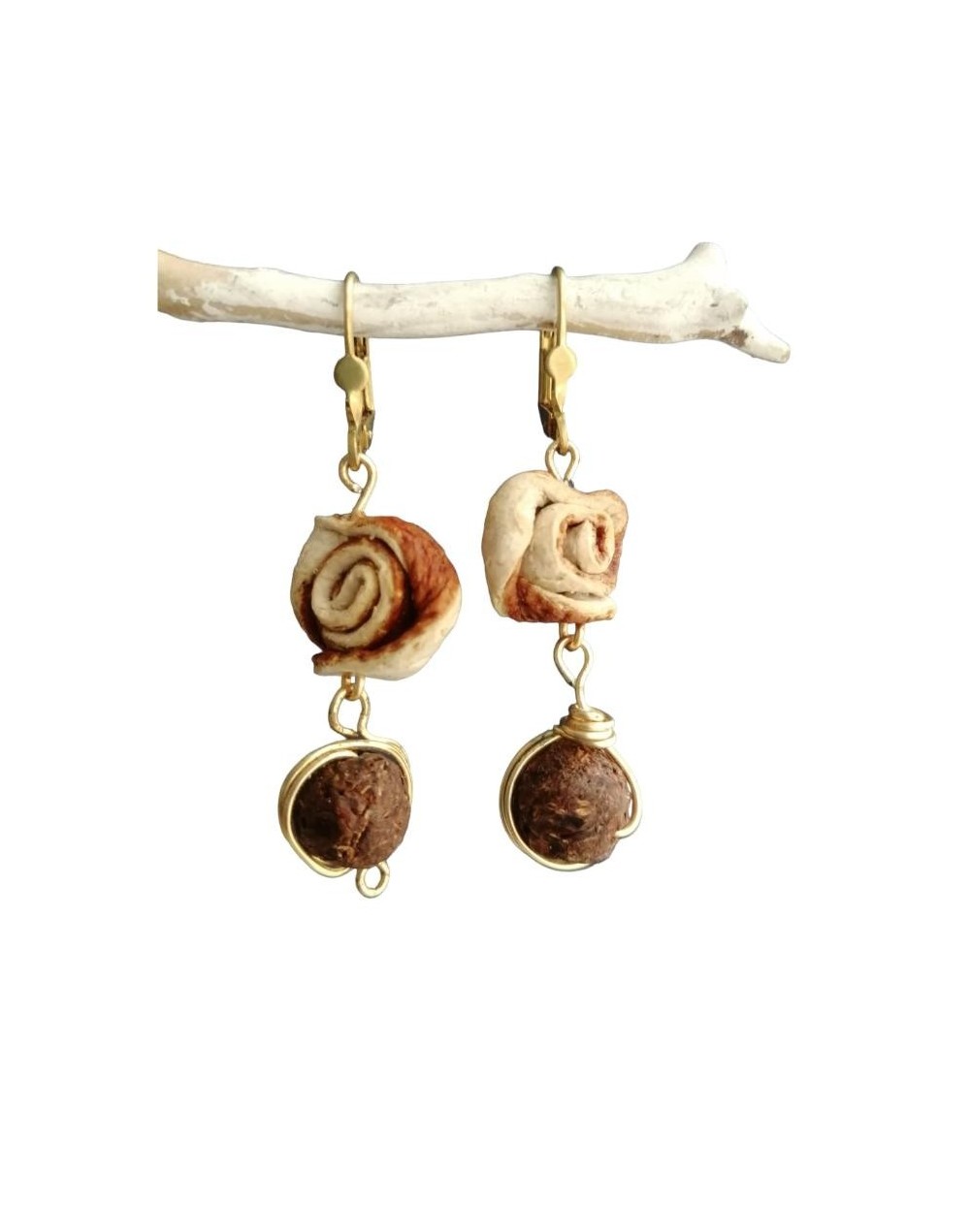 Aretes perlas de cacao con naranja