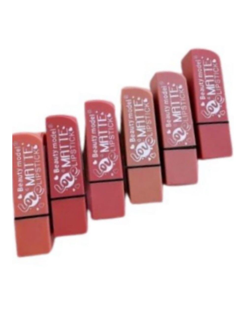 LABIAL EN BARRA MATE BEAUTY MODEL