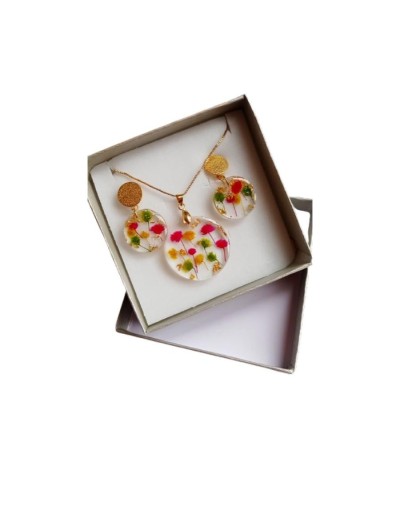 Juego de collar y aretes de verano