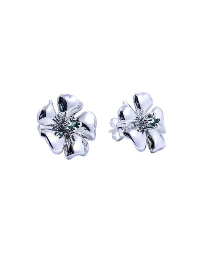 Aretes de flor con esmeralda