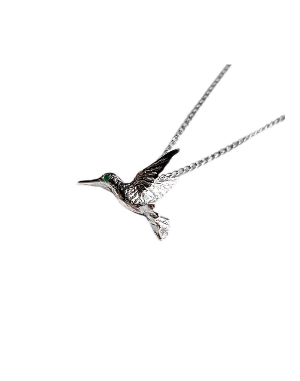 Dije de colibrí con esmeralda