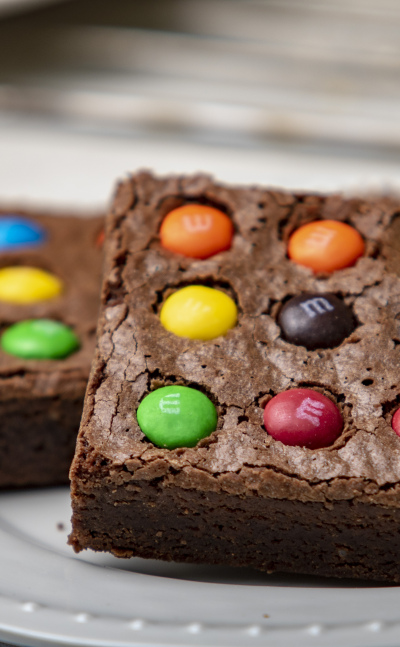 Brownie con m&m