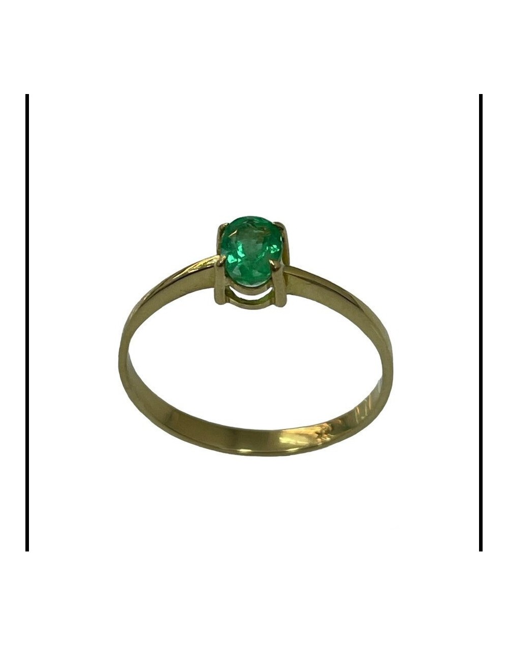 Anillo en Oro de 18K y Esmeralda Colombiana Natural Talla Oval Disponible para la venta Ya