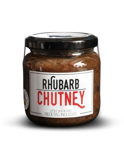 Rhubard chutney o conserva británica de ruibarbo manzana cebolla y especias