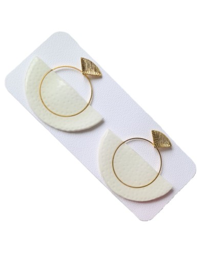 Aretes arcilla polimérica blancos