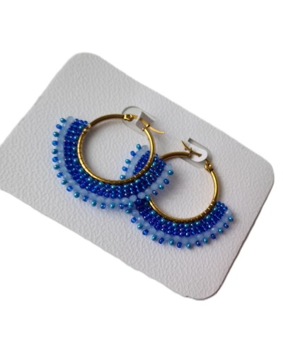 Aretes tejidos azules abanico