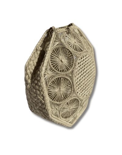 BOLSO EN PALMA DE IRACA OCTAGONAL MIMADA