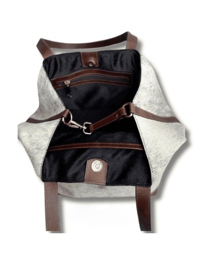 Bolso de pelo blanco en cuero